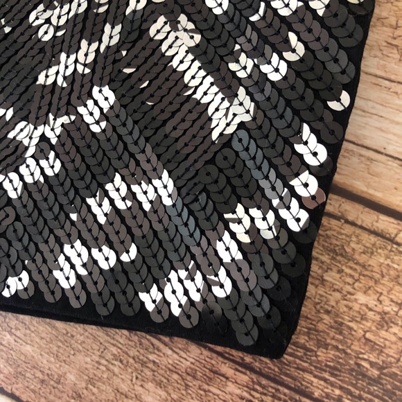 Express Mini Skirt - Picture 2 of 3